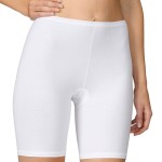 Calida Comfort Pants Medium leg. Enkel og bekvem truse i maxi modell. 

