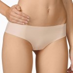Calida Silhouette Slip 21223. Lekker brieftruse som er skåret med laser for å være så usynlig som mulig. Inger slitsomme sømmer!

